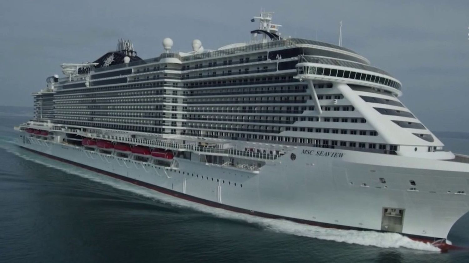 Tourism: more popular, croisieres and also more pollutants