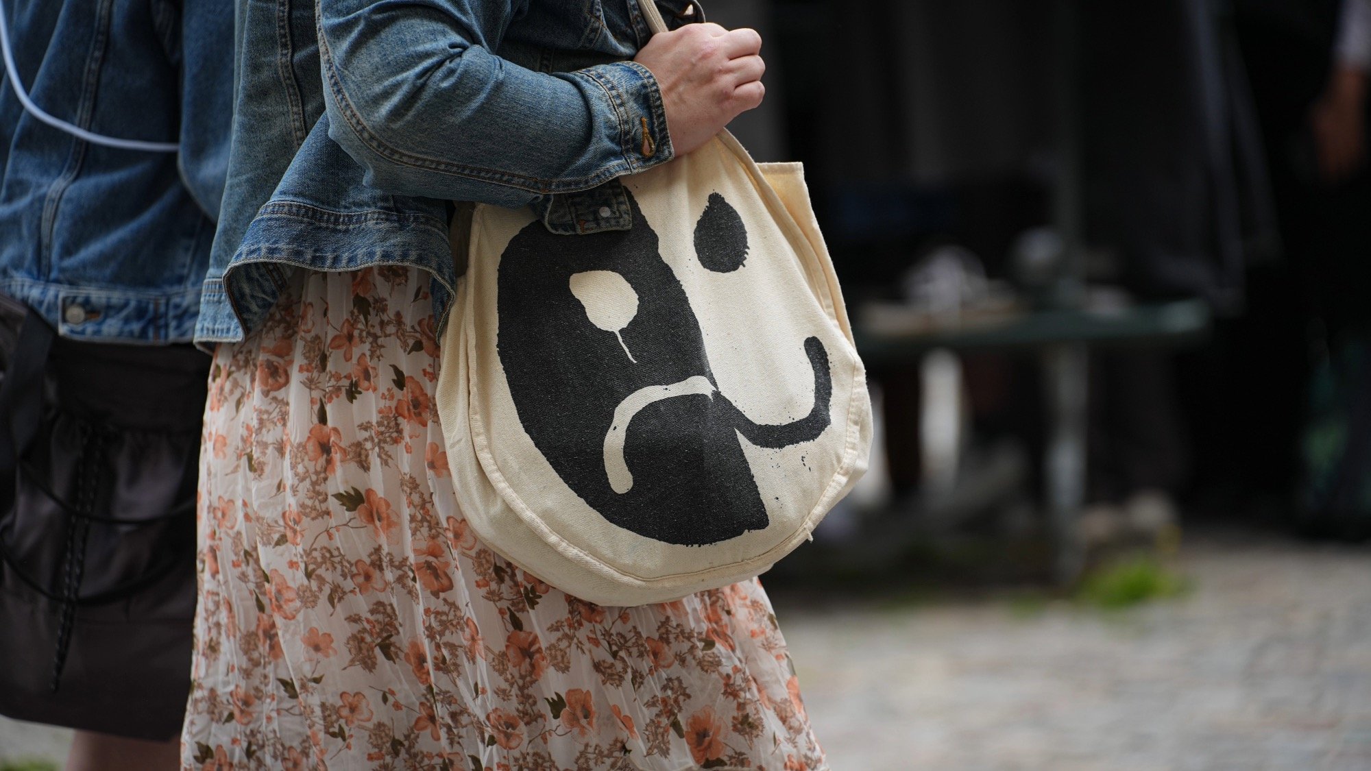 Terminé les sacs poubelles qui coulent grâce à cette astuce infaillible